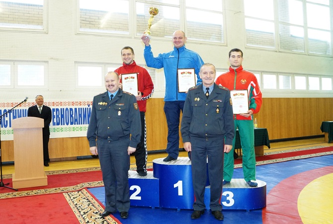 БЕЛОРУССКИЕ СТРАЖИ ПРАВОПОРЯДКА ВЫЯВИЛИ ЛУЧШИХ НА ЧЕМПИОНАТЕ МВД ПО САМОЗАЩИТЕ 2015